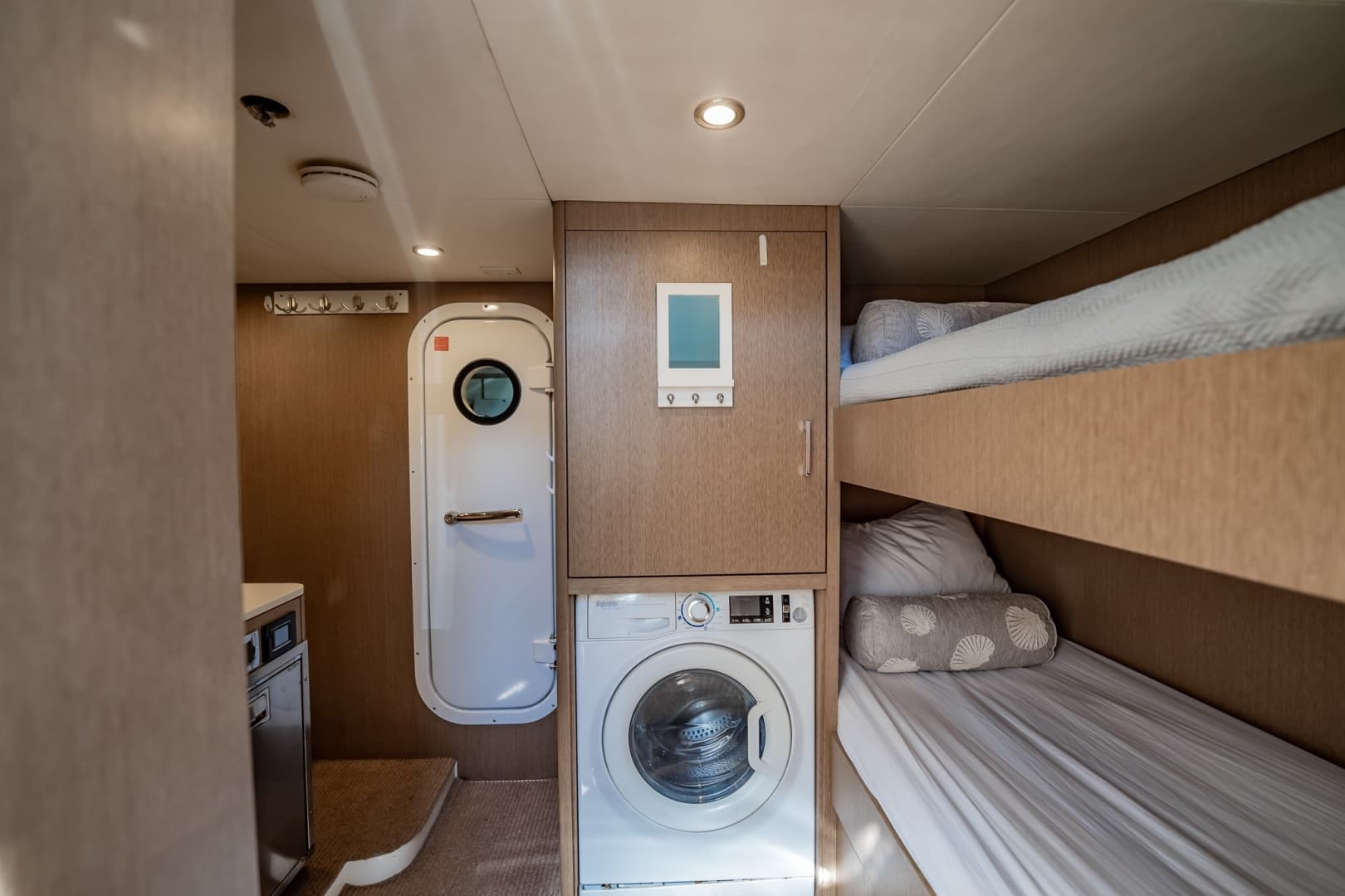 2023 Sirena 68 photo 95