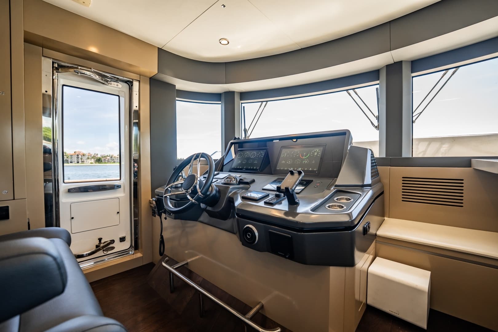 2023 Sirena 68 photo 71