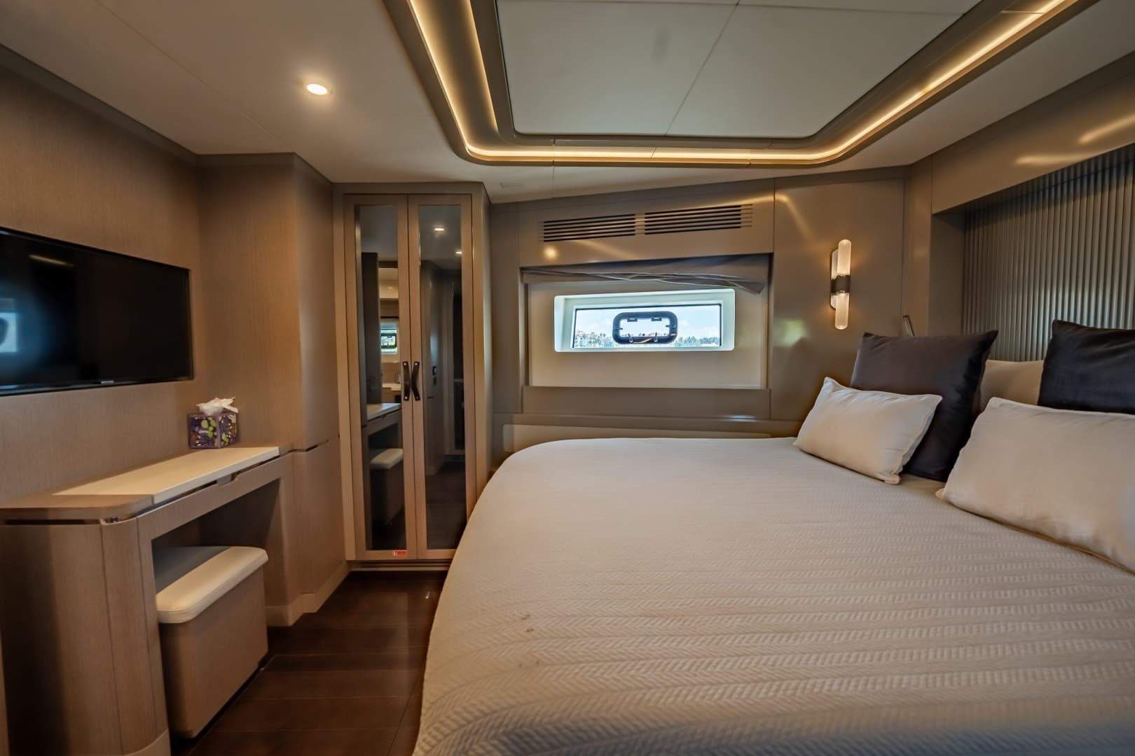 2023 Sirena 68 photo 83
