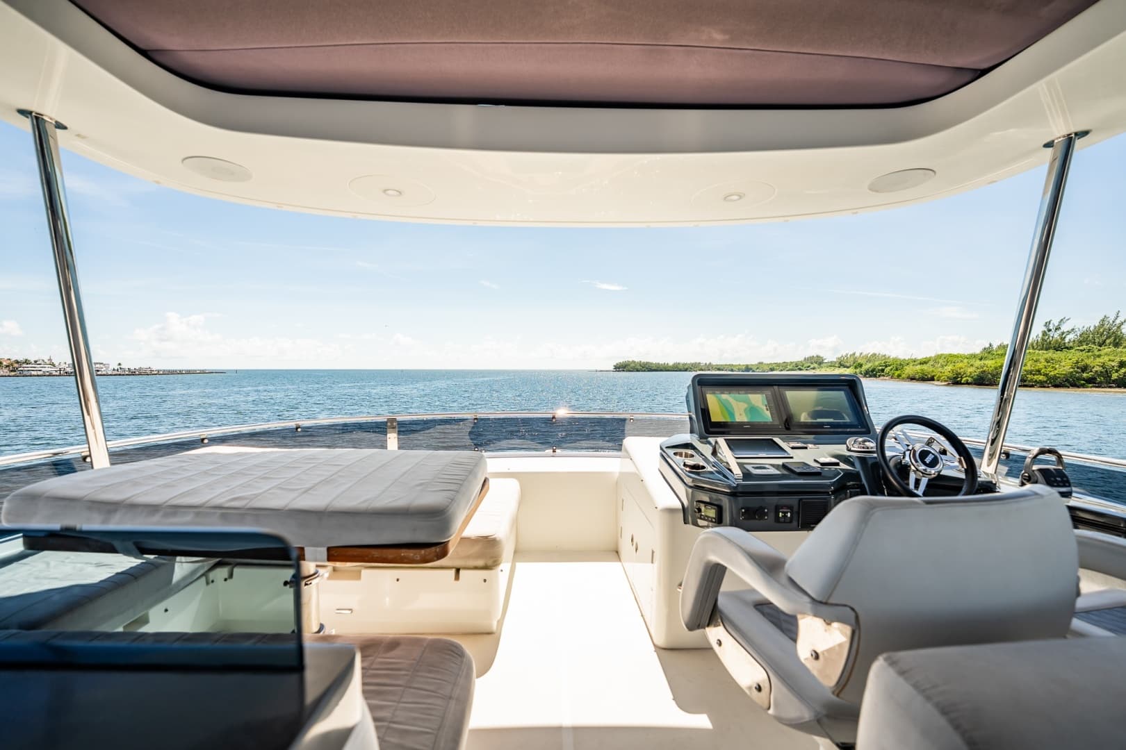2023 Sirena 68 photo 21