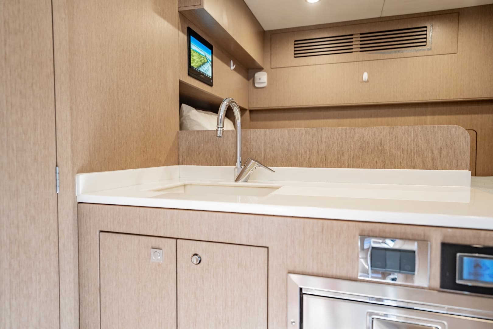 2023 Sirena 68 photo 93
