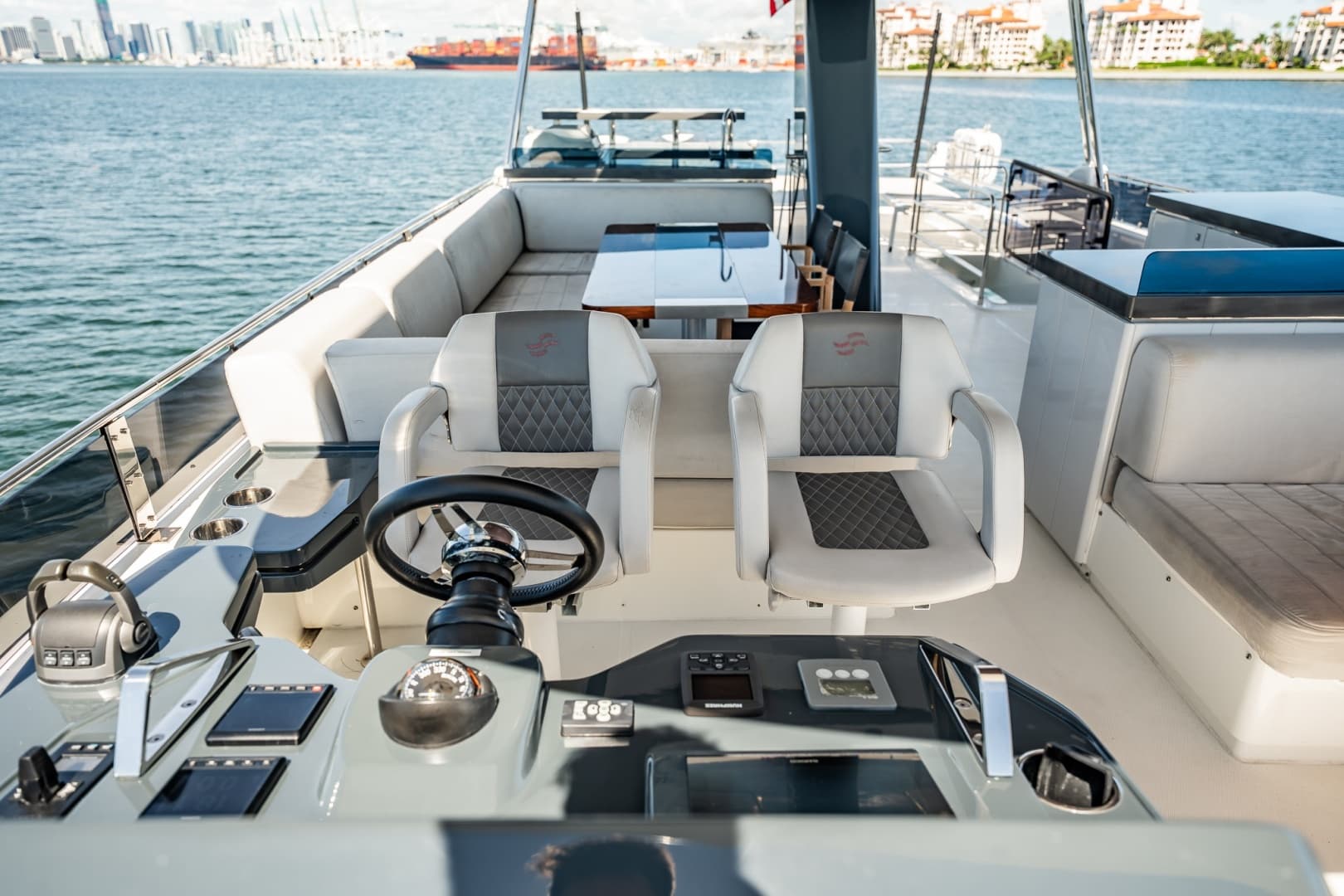 2023 Sirena 68 photo 26