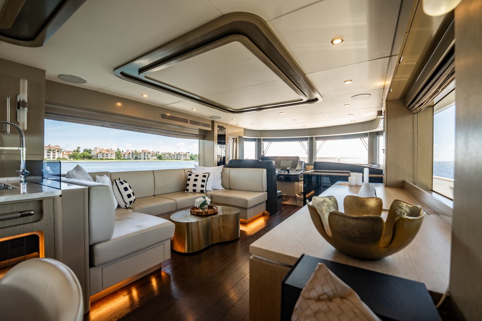 2023 Sirena 68 photo 55