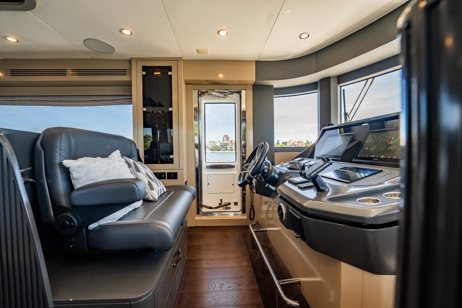 2023 Sirena 68 photo 67