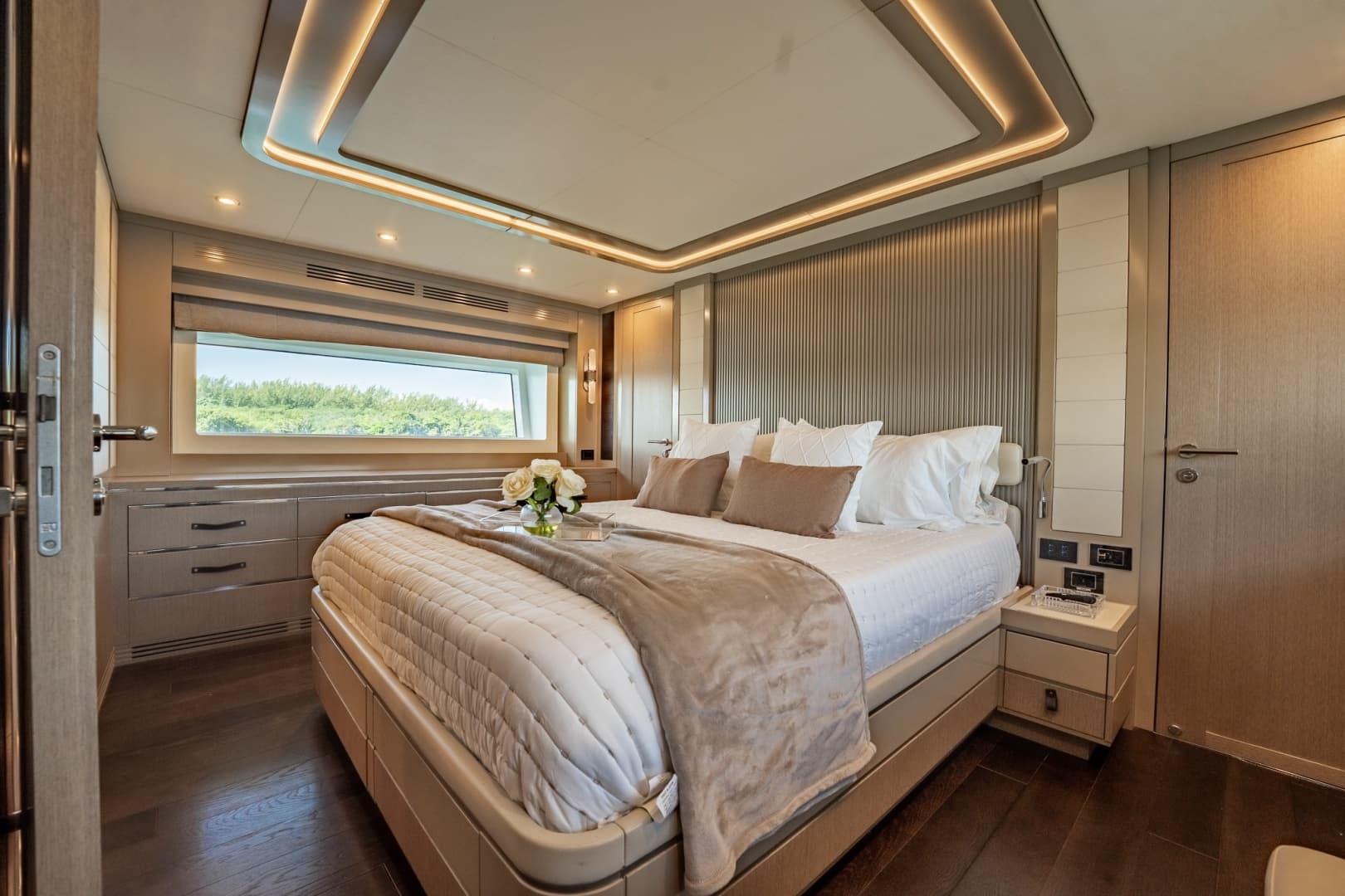 2023 Sirena 68 photo 74