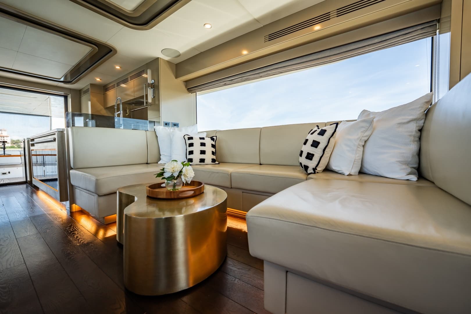 2023 Sirena 68 photo 46