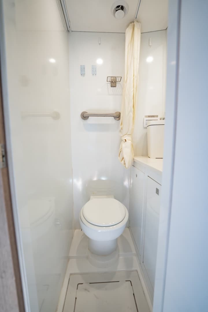 2023 Sirena 68 photo 94