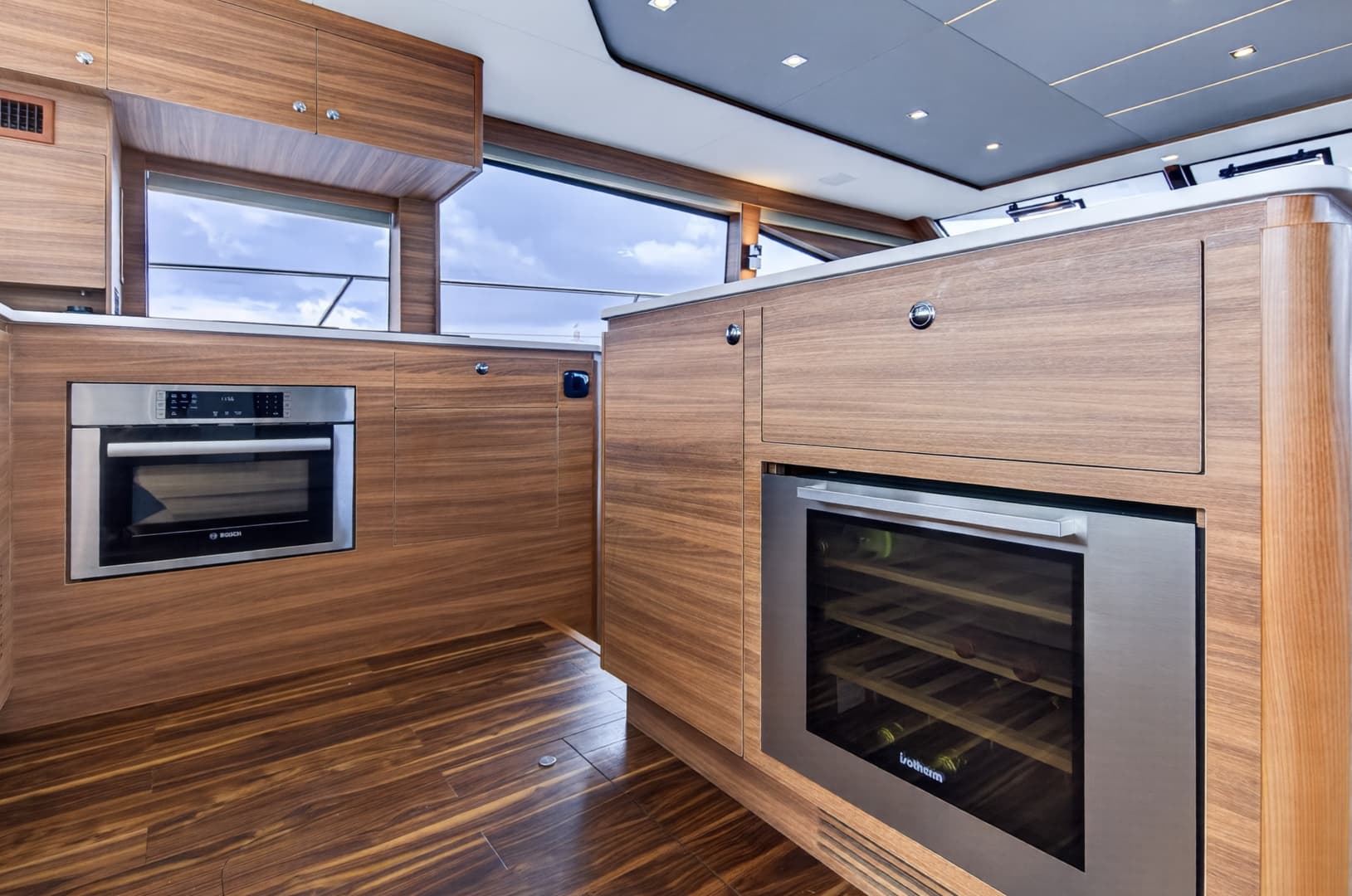 2025 Aquila 54 YACHT photo 95
