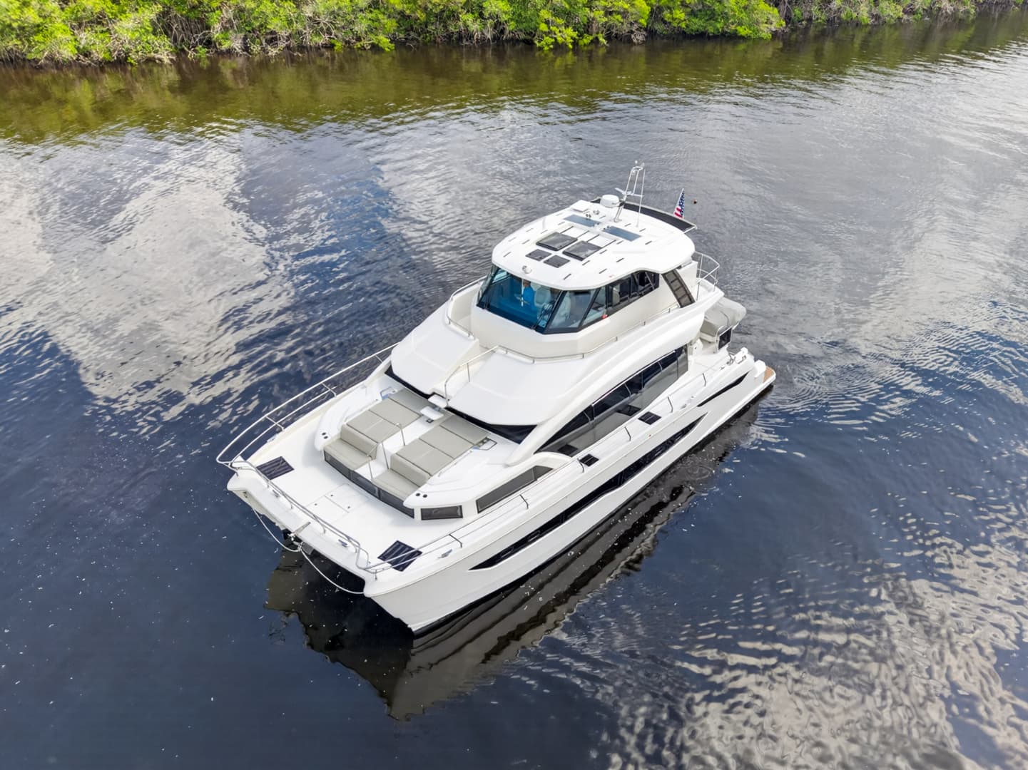 2025 Aquila 54 YACHT photo 17