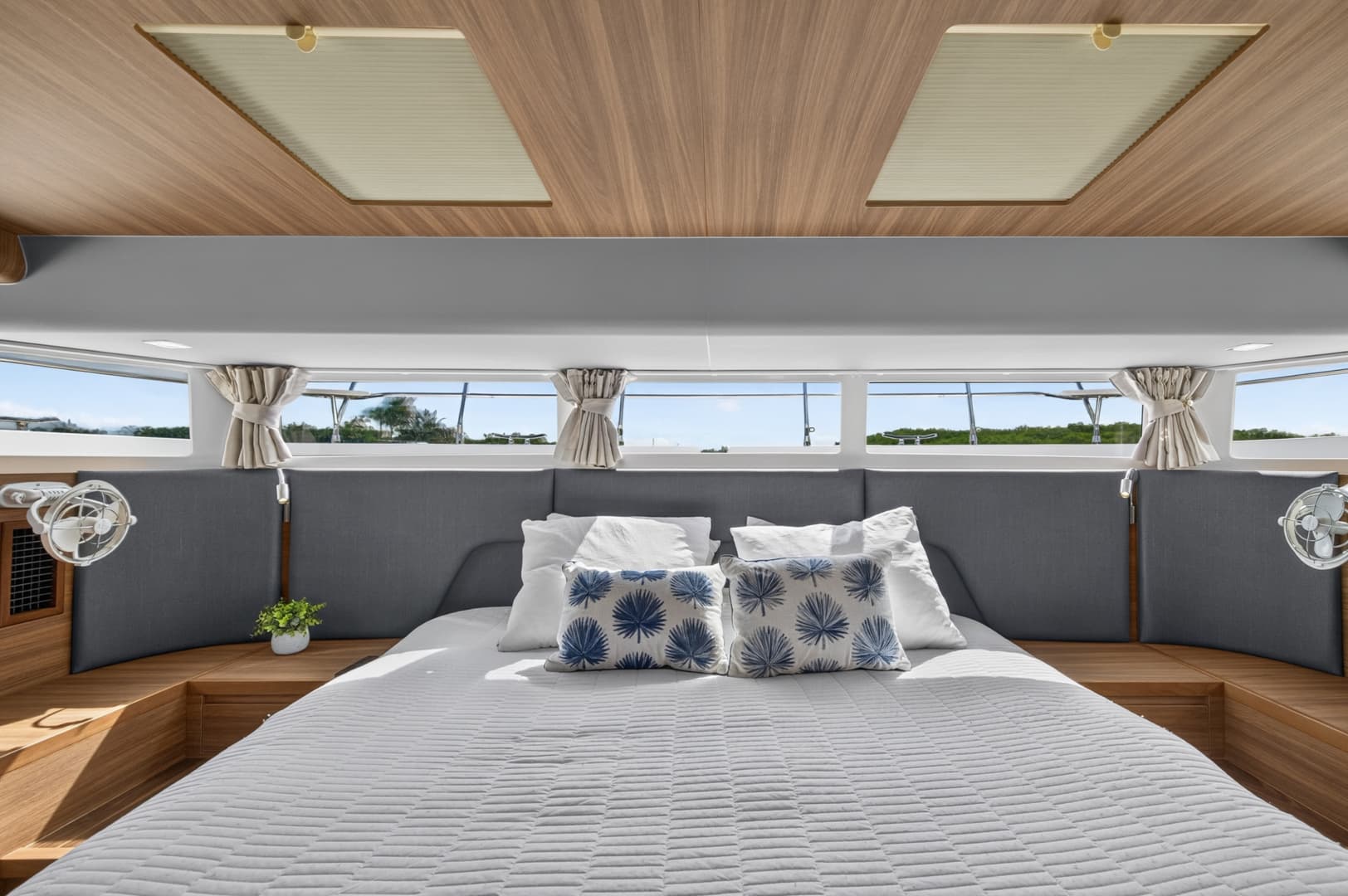 2025 Aquila 54 YACHT photo 55