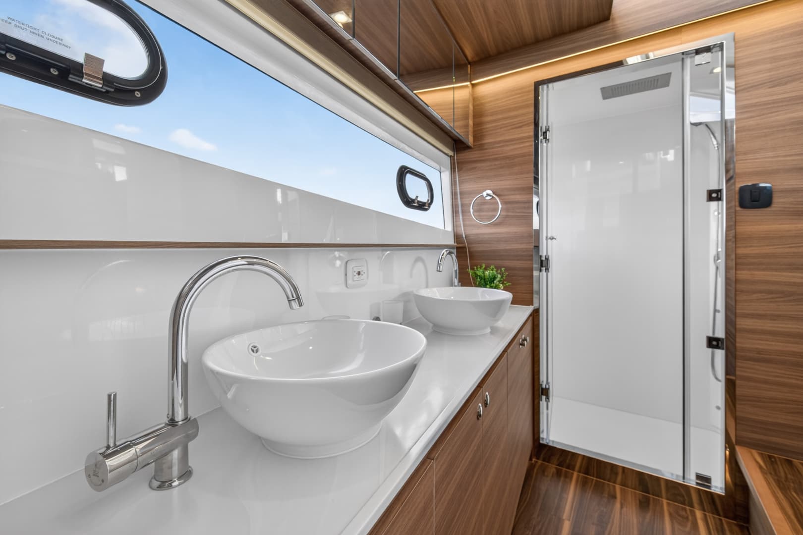 2025 Aquila 54 YACHT photo 58