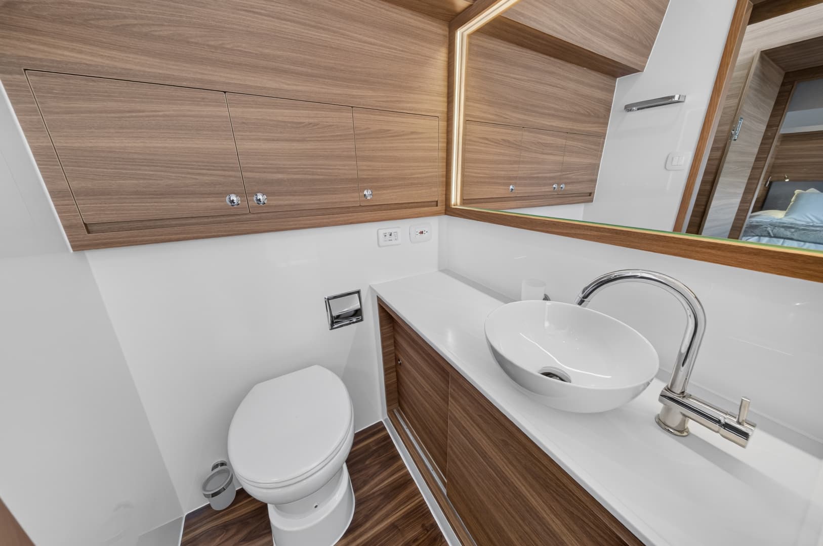 2025 Aquila 54 YACHT photo 47