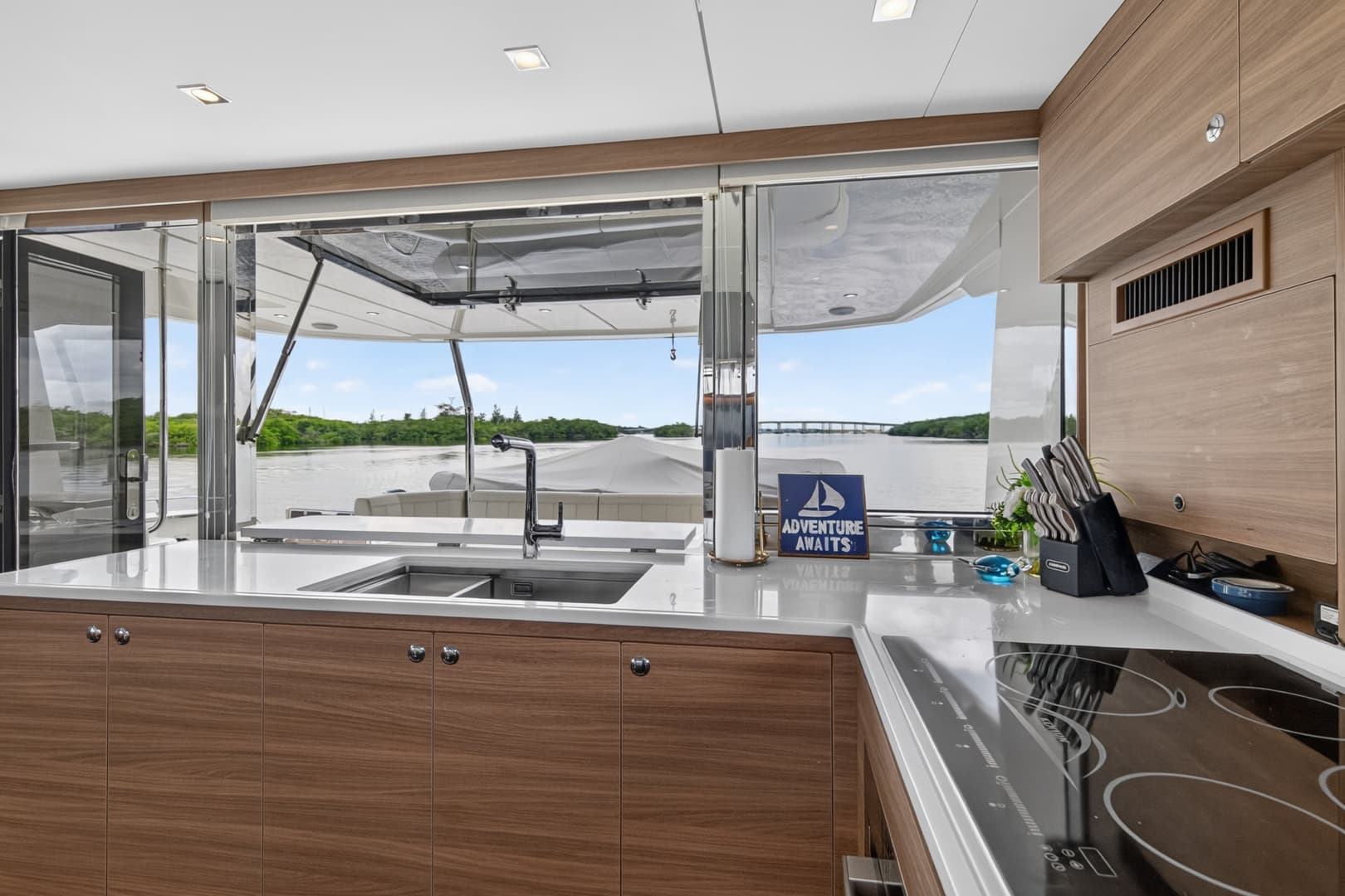 2025 Aquila 54 YACHT photo 91