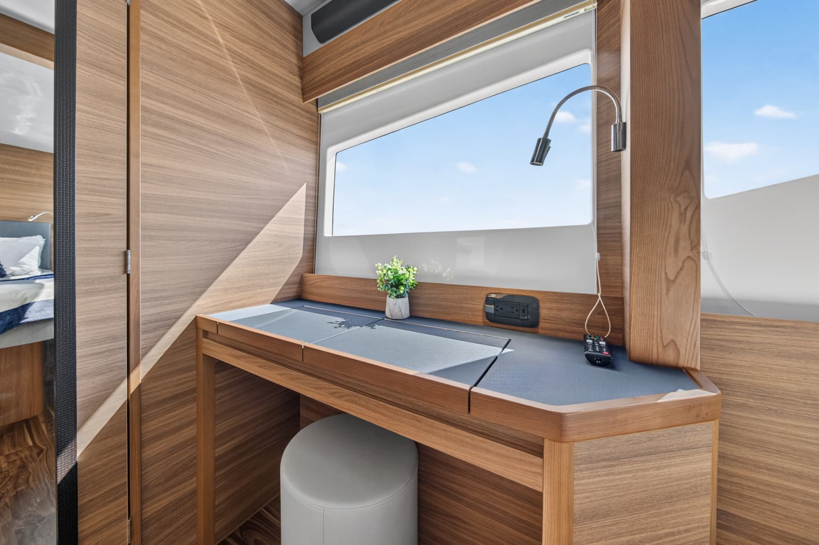 2025 Aquila 54 YACHT photo 34