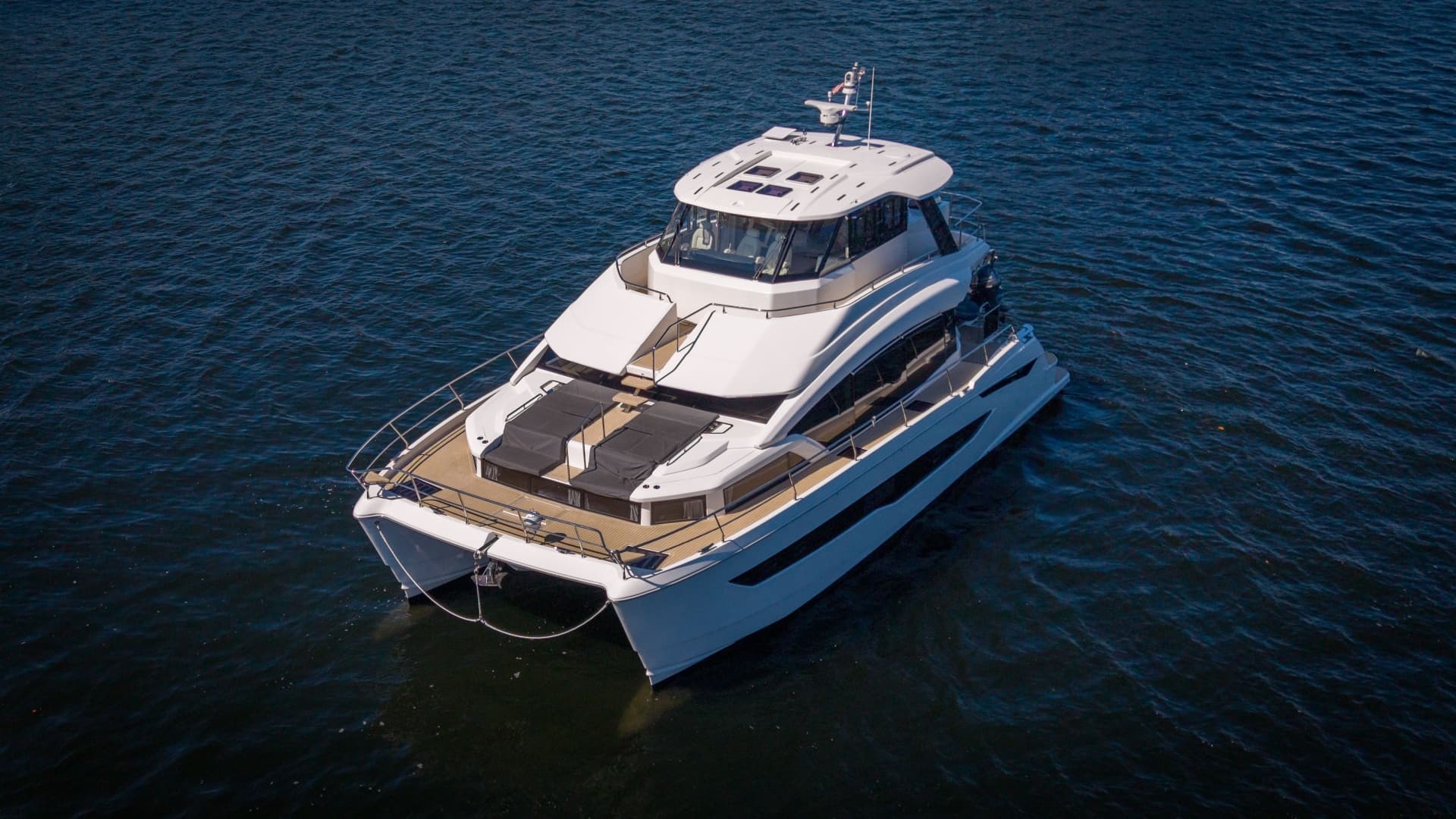 2025 Aquila 54 Yacht photo 4