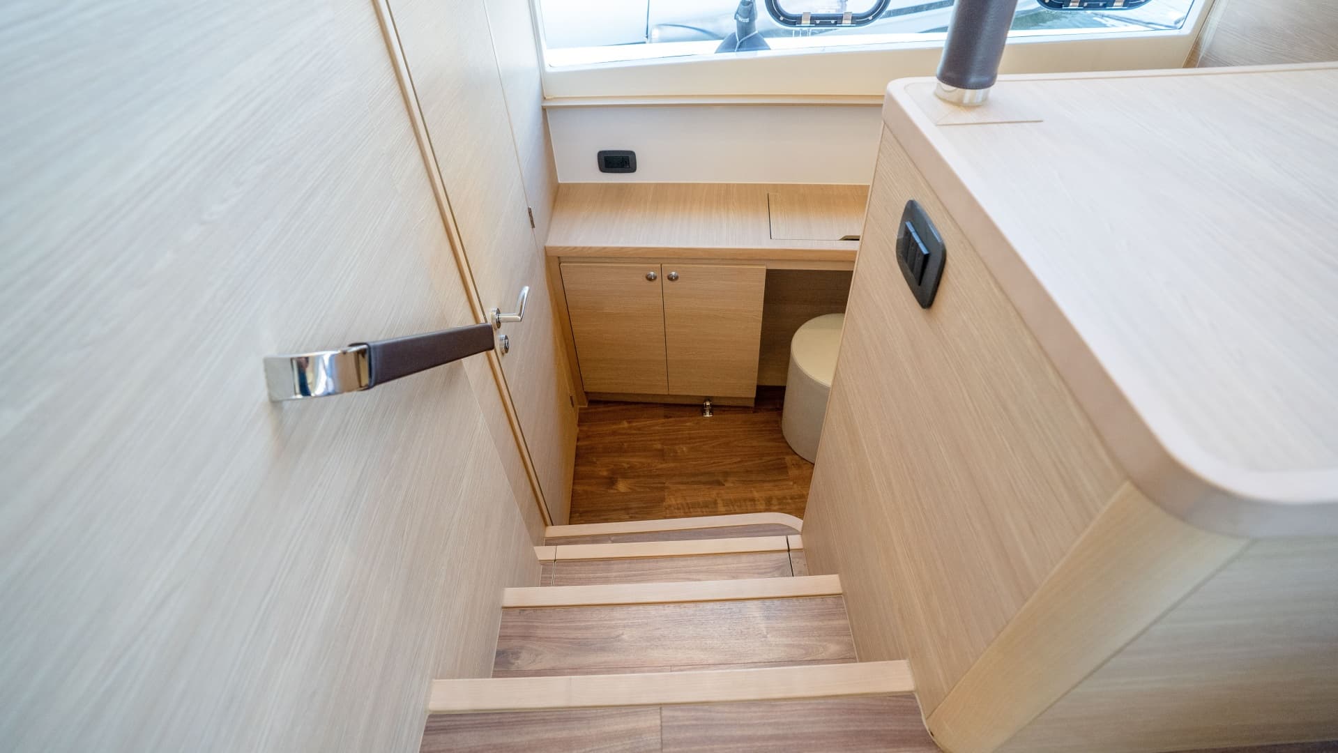 2025 Aquila 54 Yacht photo 33