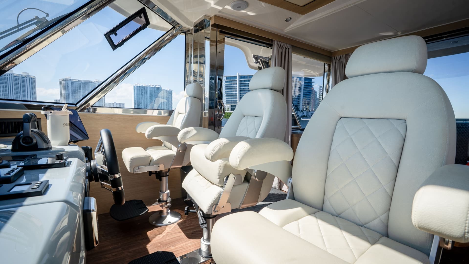 2025 Aquila 54 Yacht photo 15