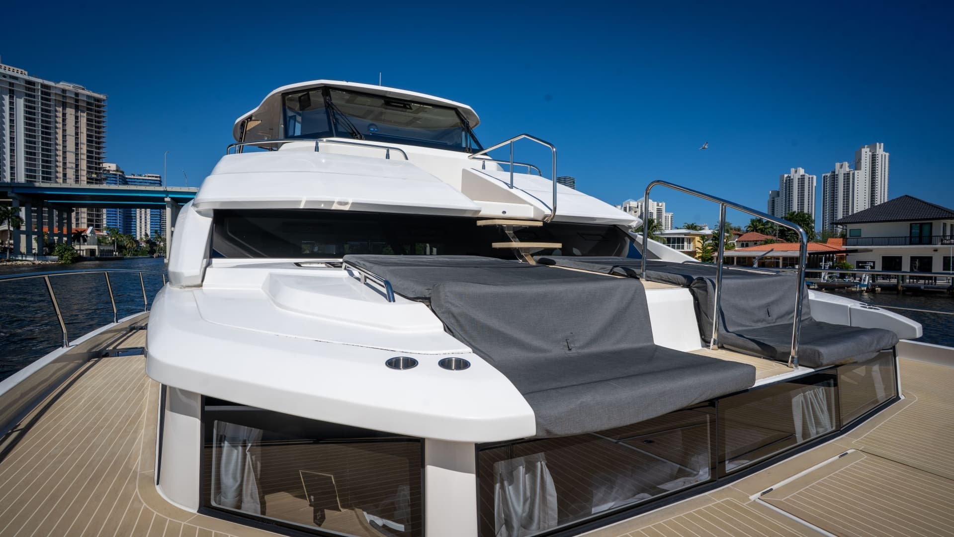 2025 Aquila 54 Yacht photo 9