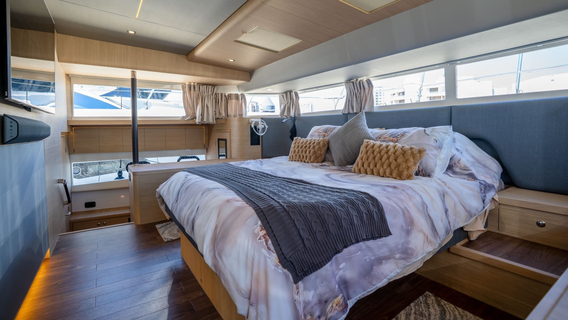 2025 Aquila 54 Yacht photo 32