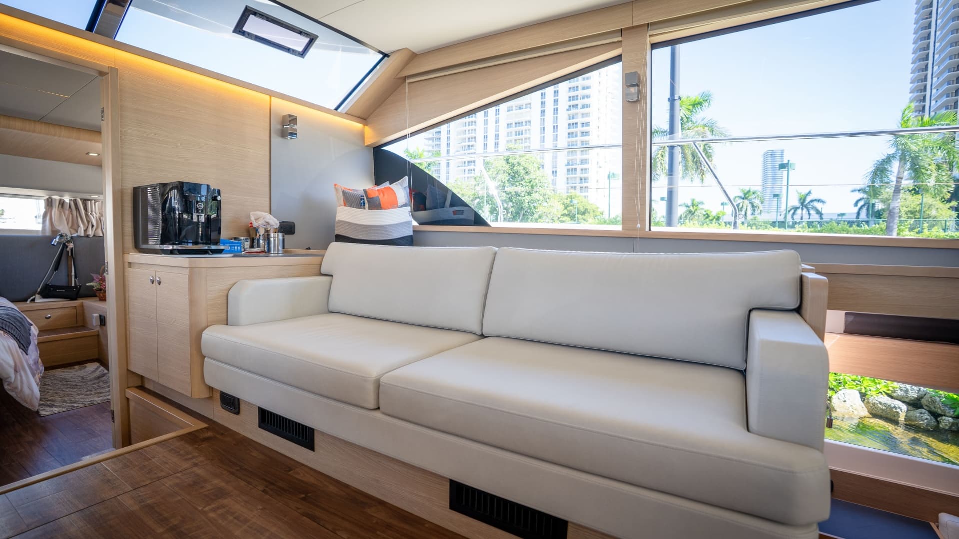 2025 Aquila 54 Yacht photo 31