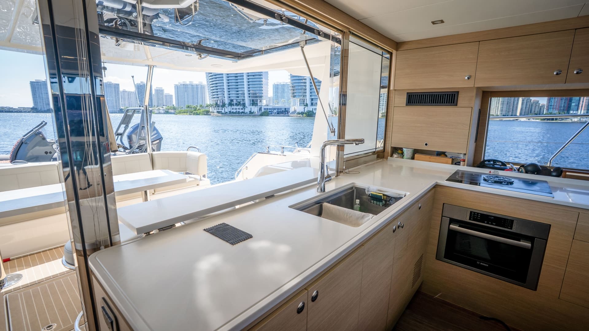 2025 Aquila 54 Yacht photo 27