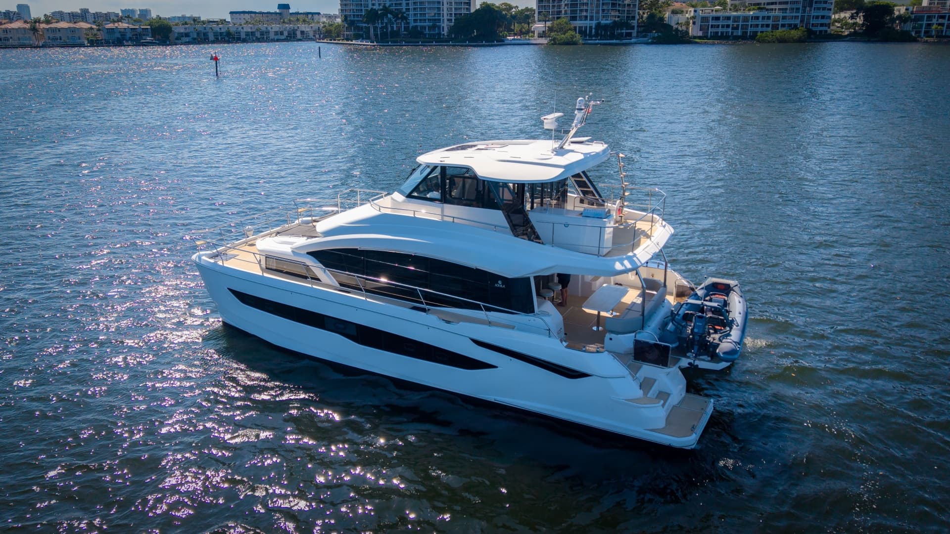 2025 Aquila 54 Yacht photo 3