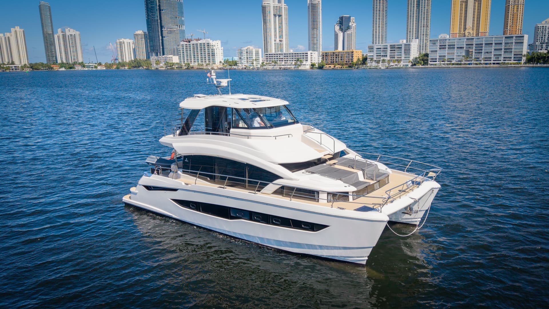 2025 Aquila 54 Yacht photo 2