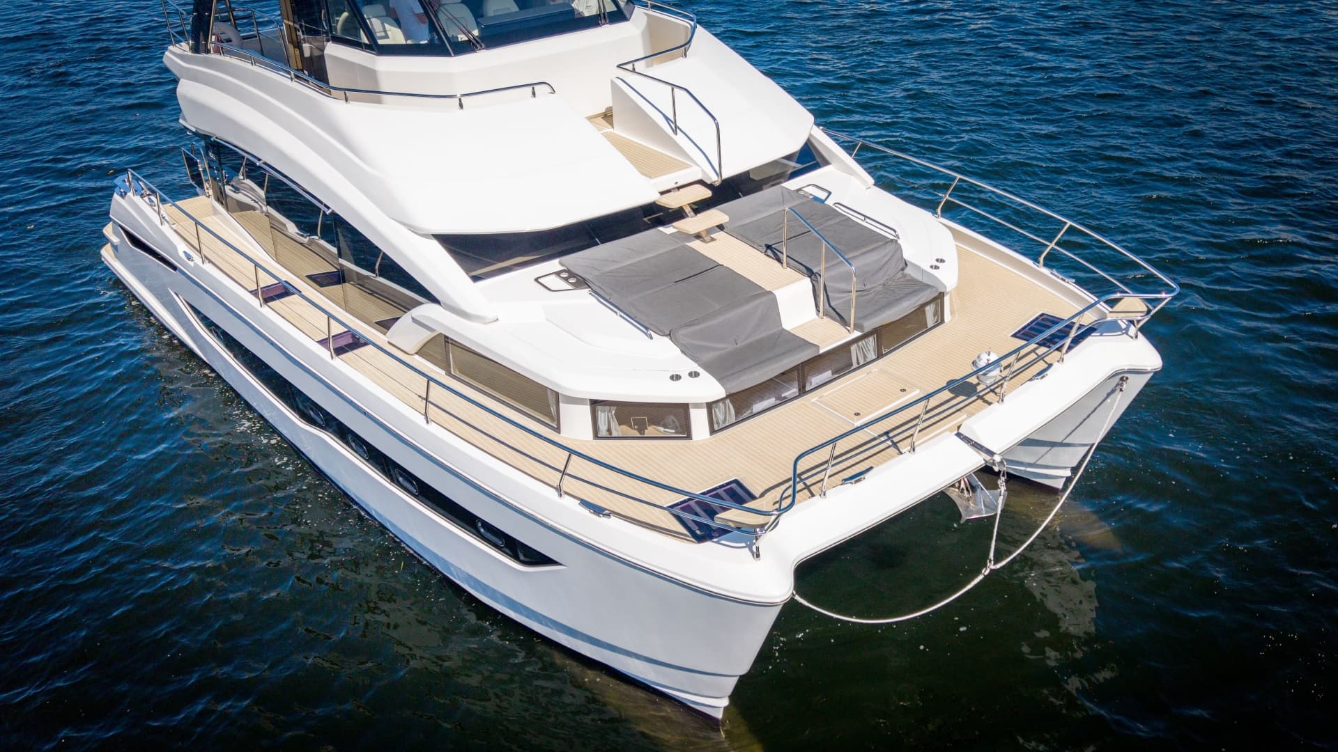 2025 Aquila 54 Yacht photo 7