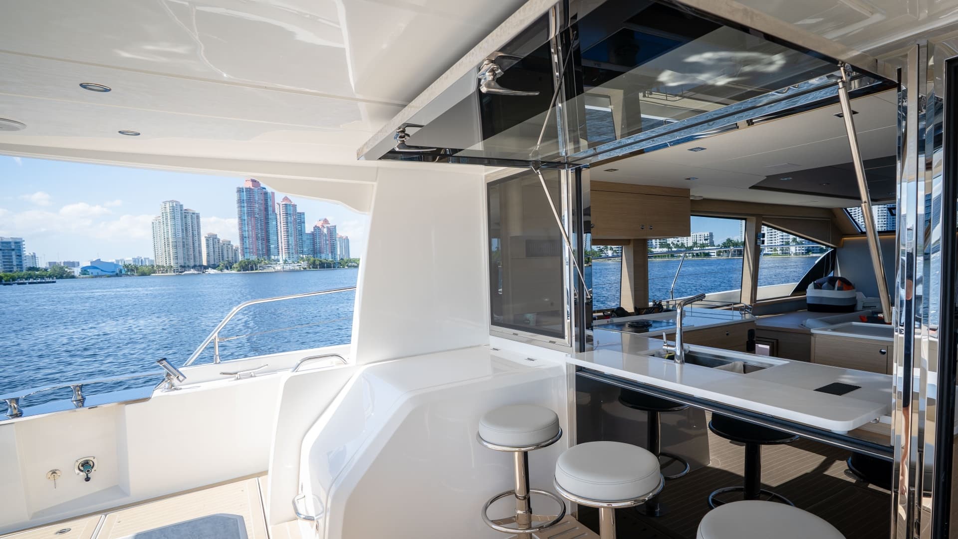 2025 Aquila 54 Yacht photo 26