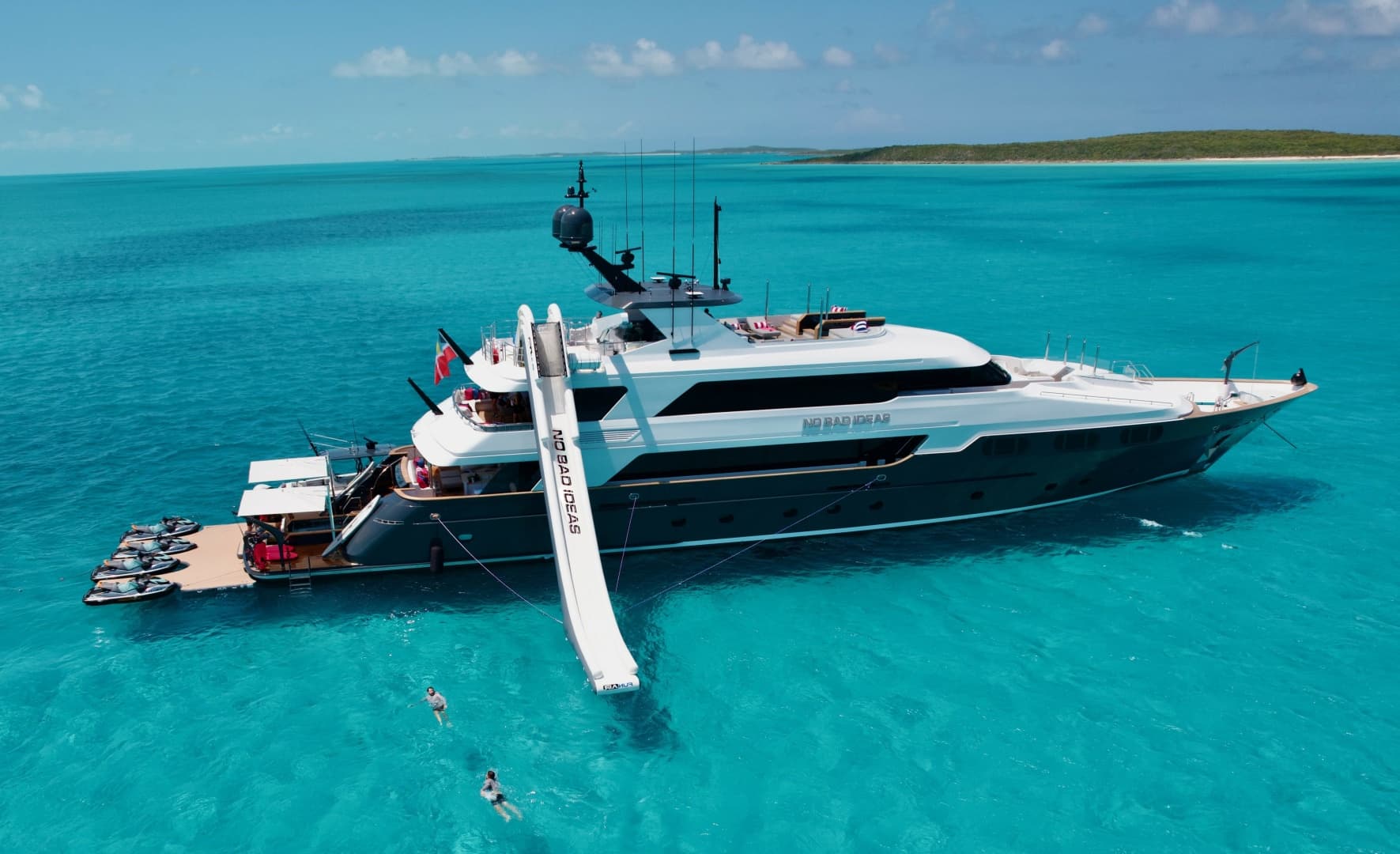 2000 Trinity Yachts photo 2