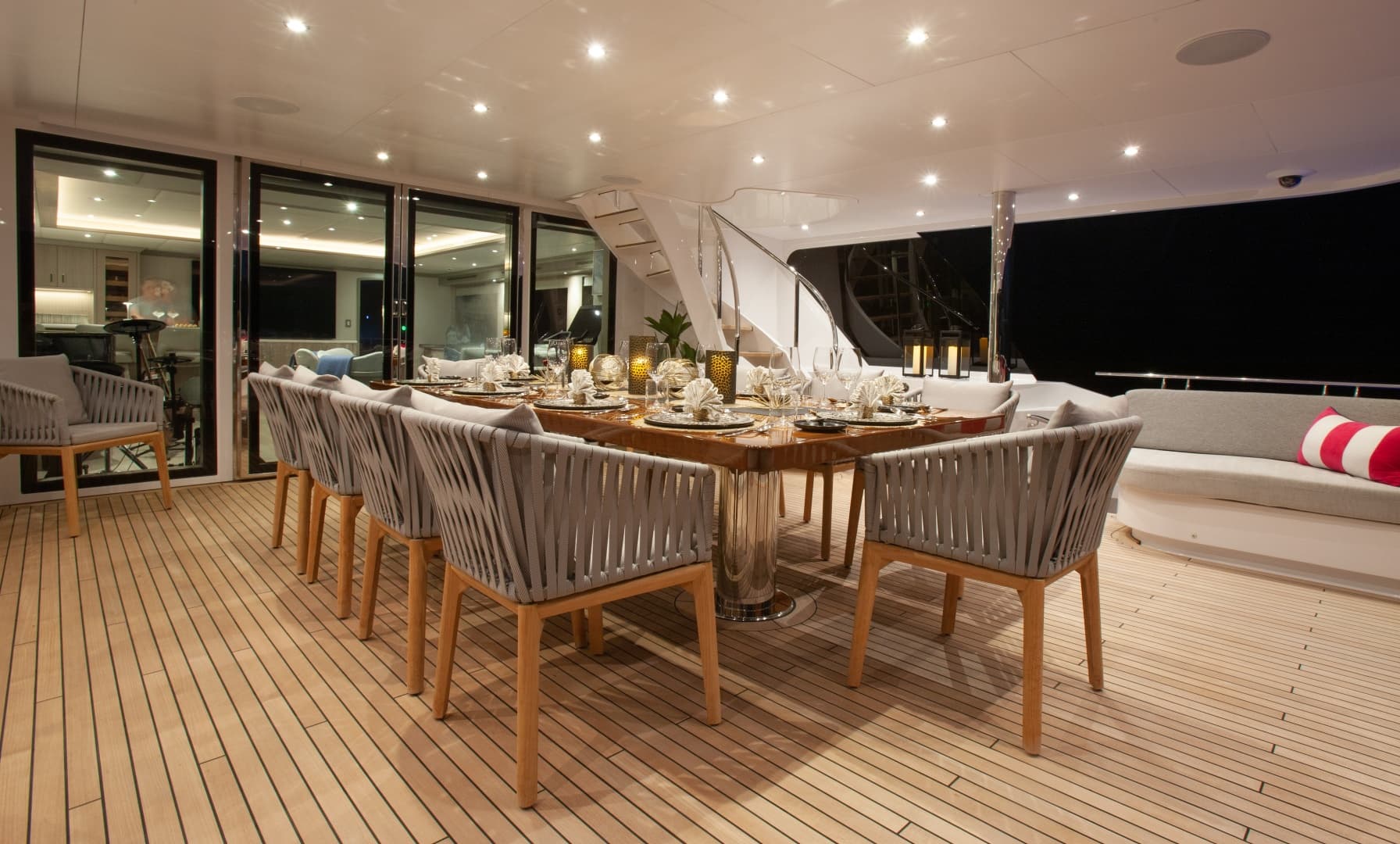 2000 Trinity Yachts photo 12