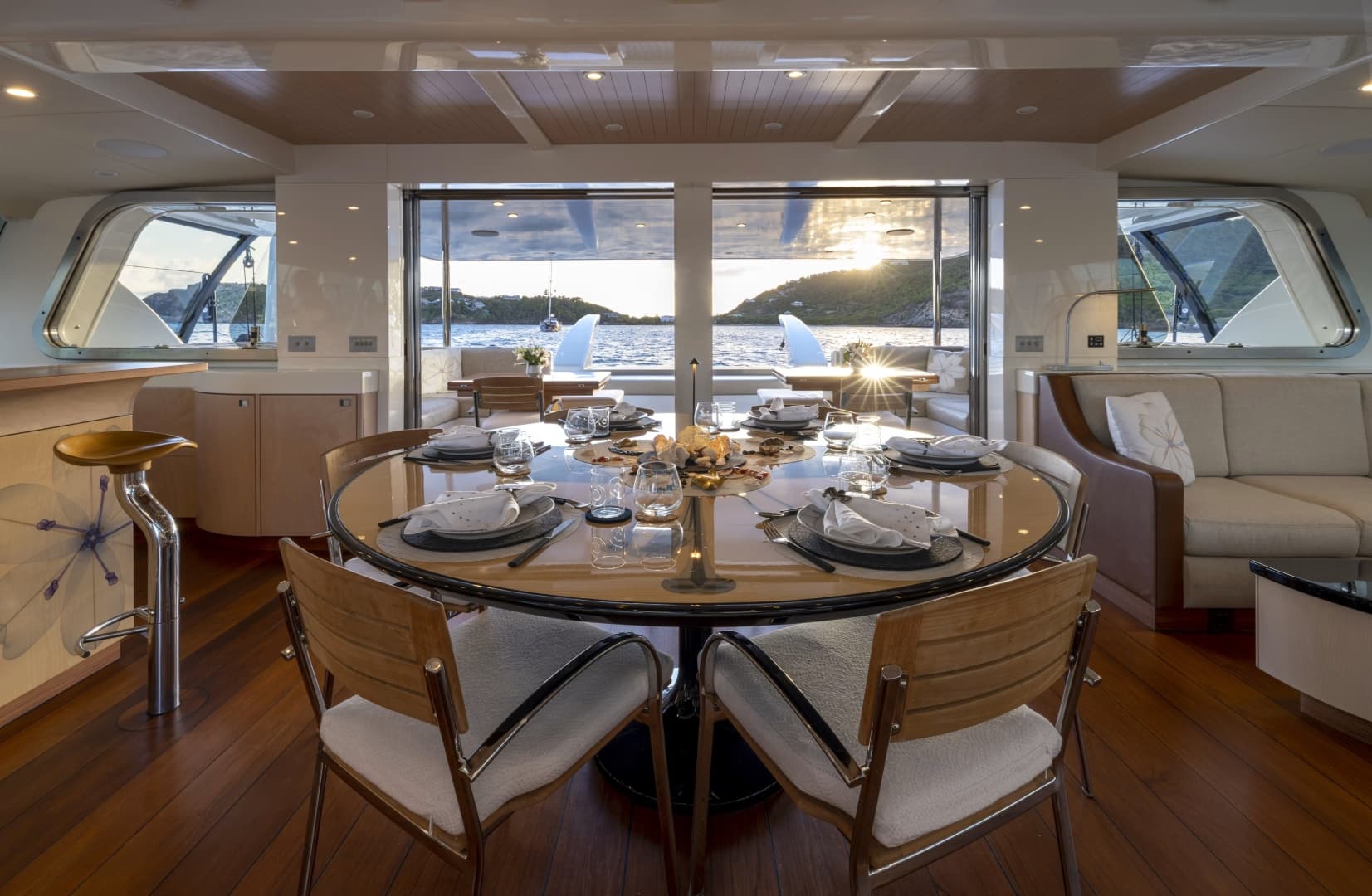 2010 Gunboat photo 28