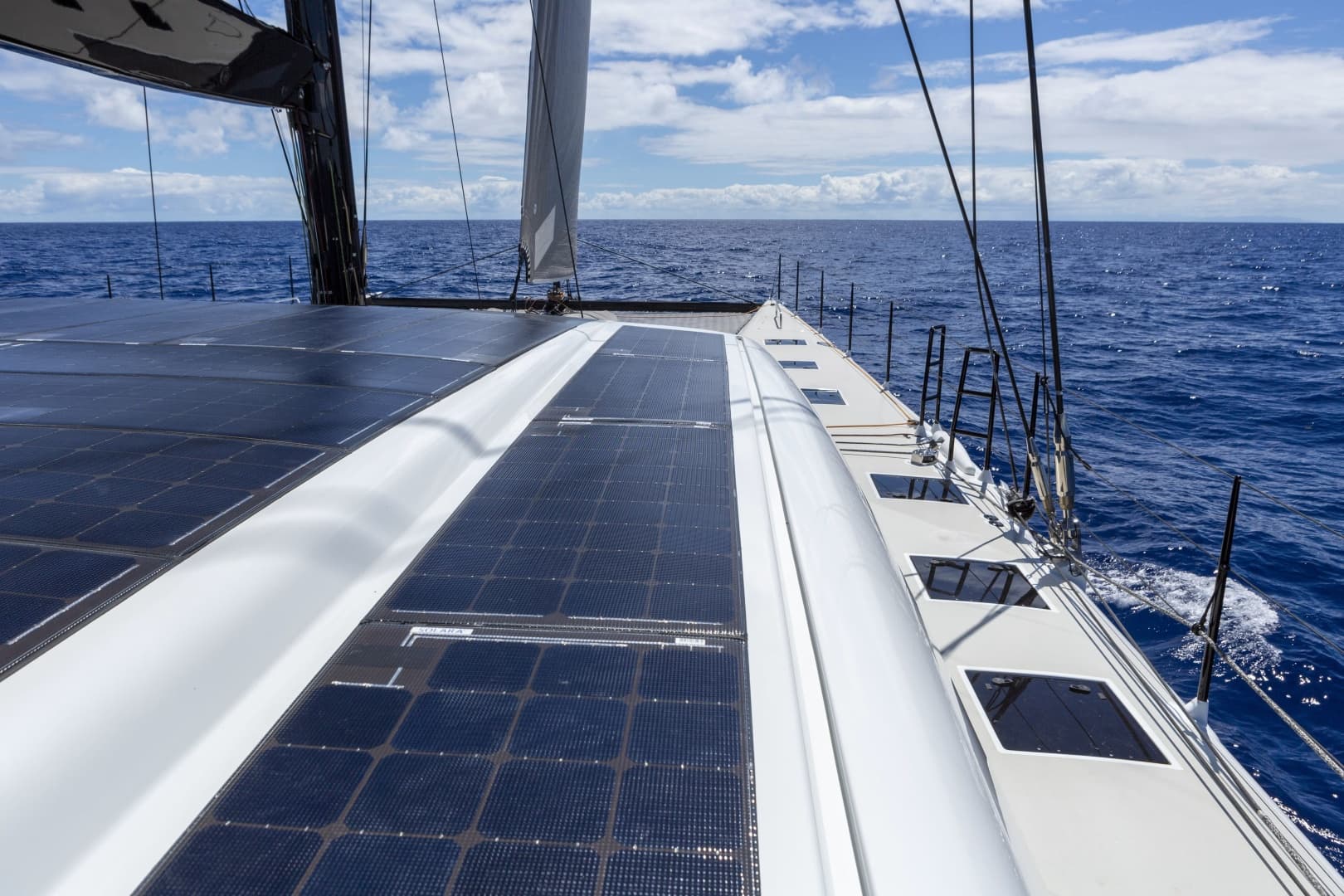 2010 Gunboat photo 10
