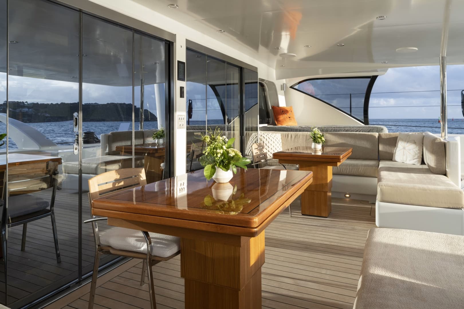 2010 Gunboat photo 18