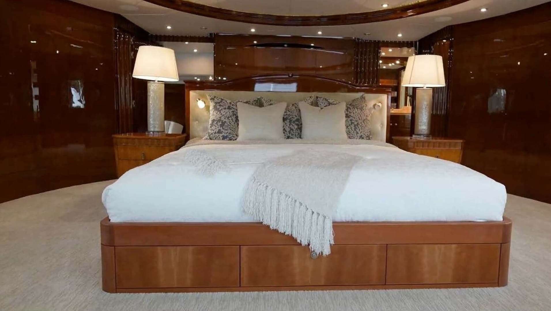 2004 Benetti 145 Vision photo 28