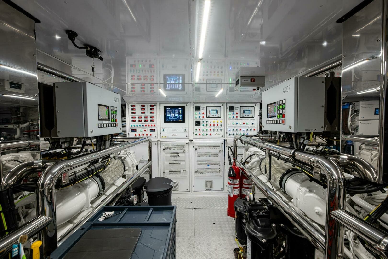 2023 Benetti 34M OASIS photo 125