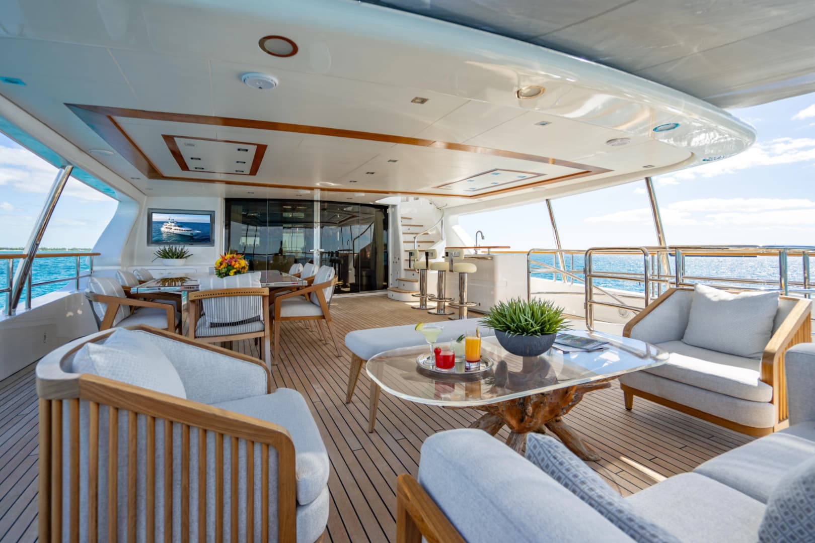 2011 Benetti Classic 121 photo 60