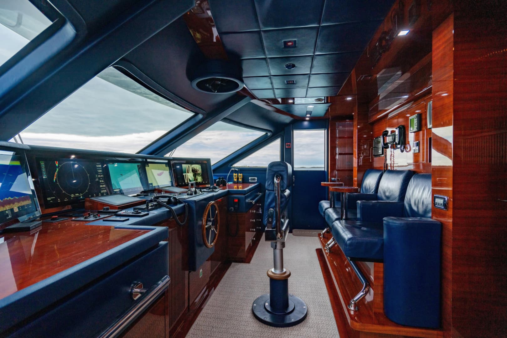 2011 Benetti Classic 121 photo 80