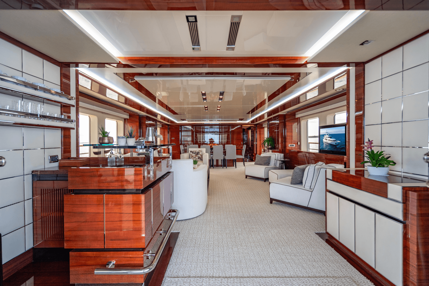 2011 Benetti Classic 121 photo 10