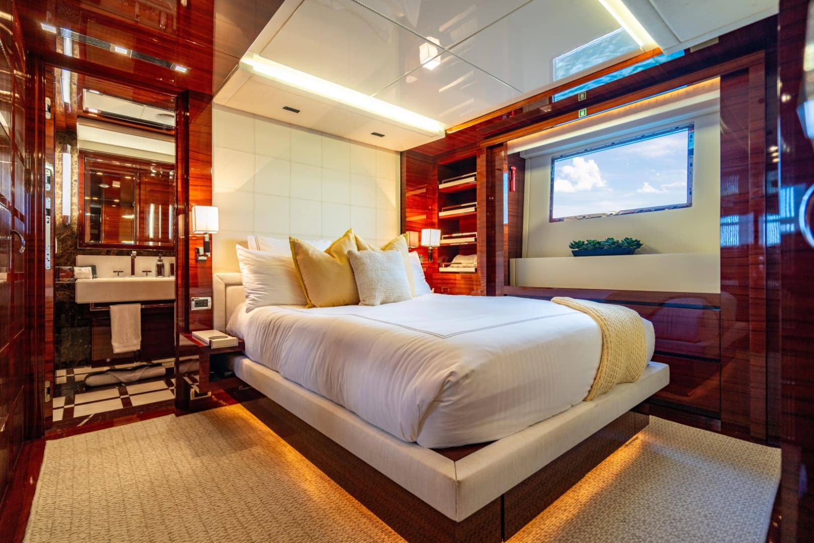 2011 Benetti Classic 121 photo 44