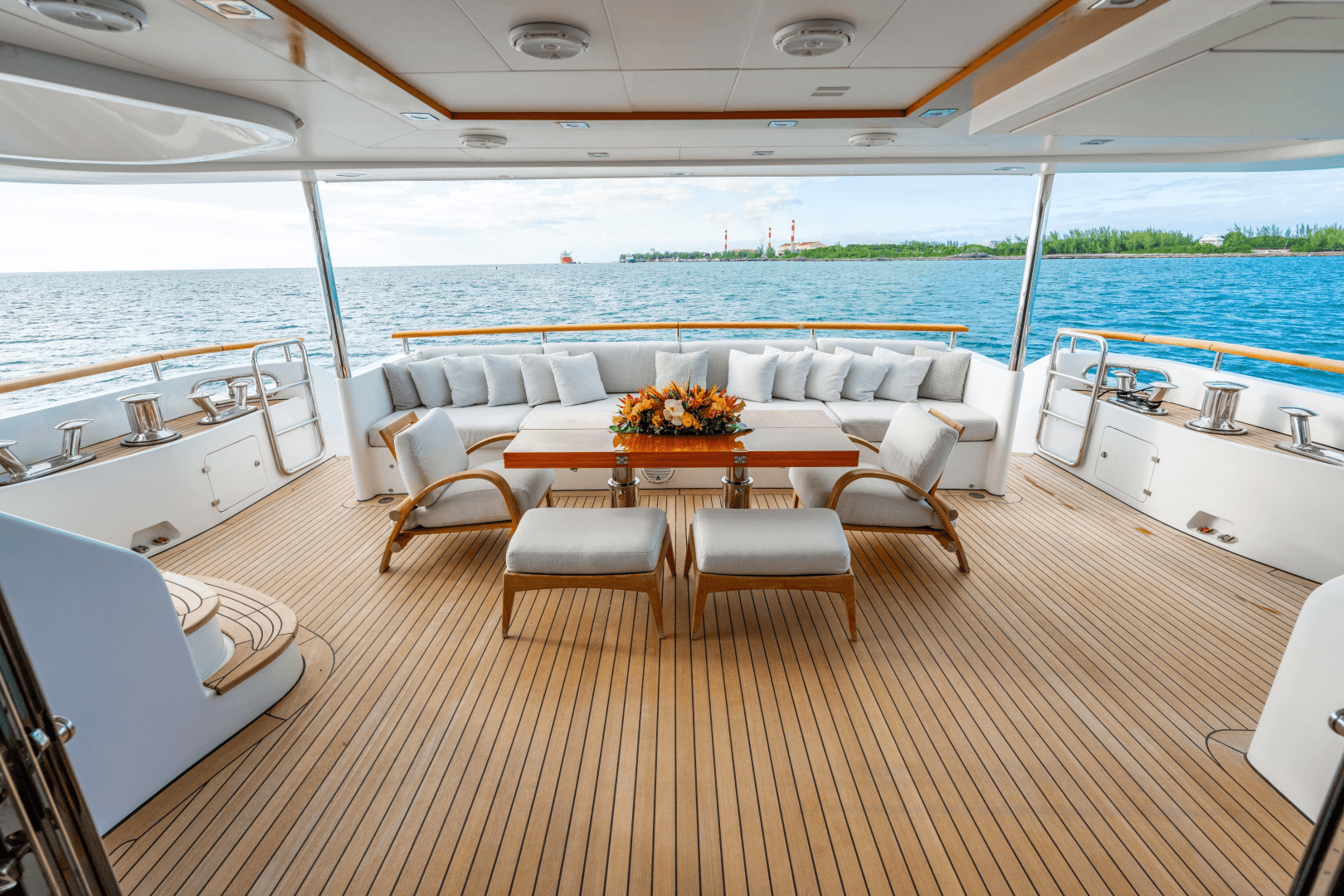 2011 Benetti Classic 121 photo 6