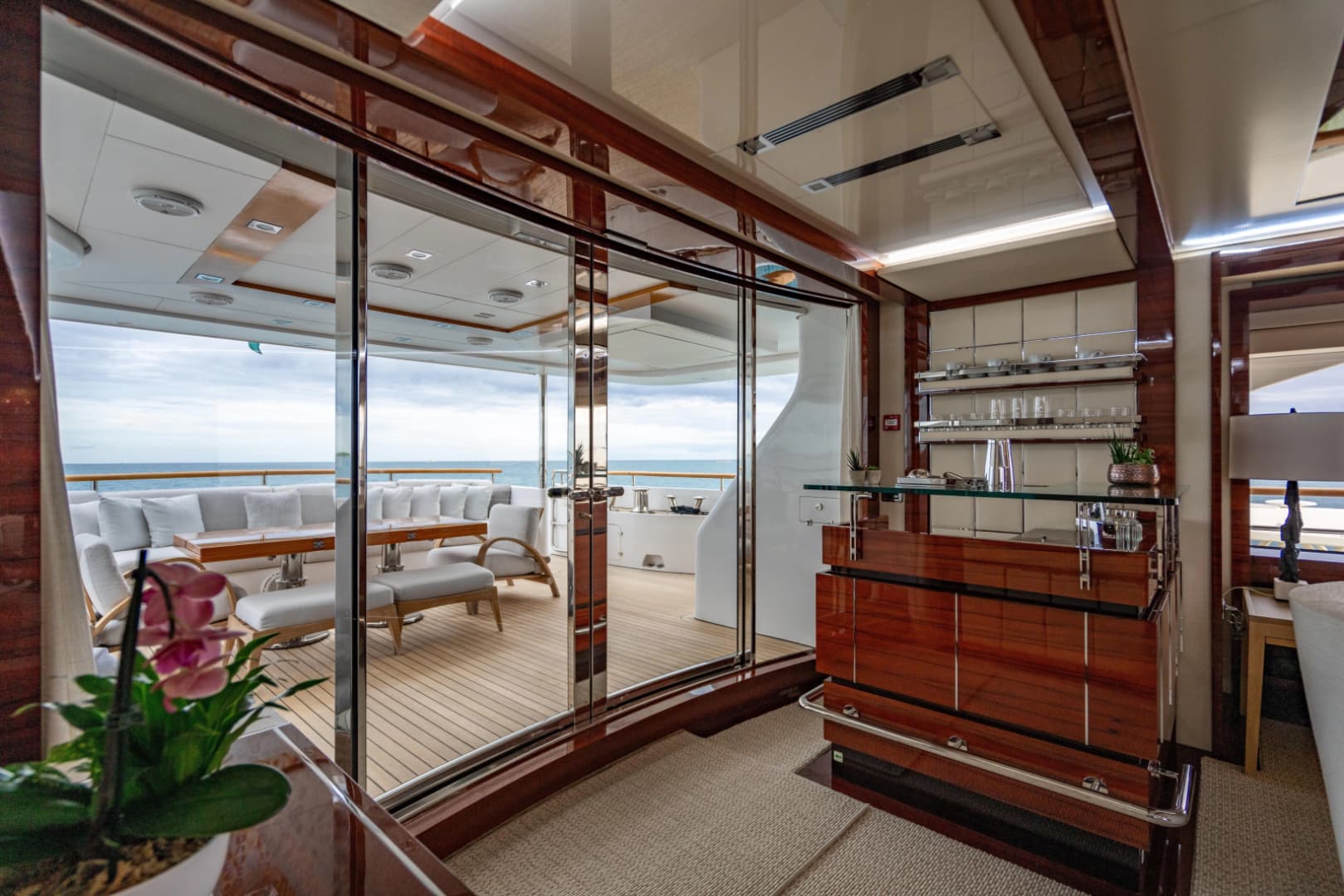 2011 Benetti Classic 121 photo 11