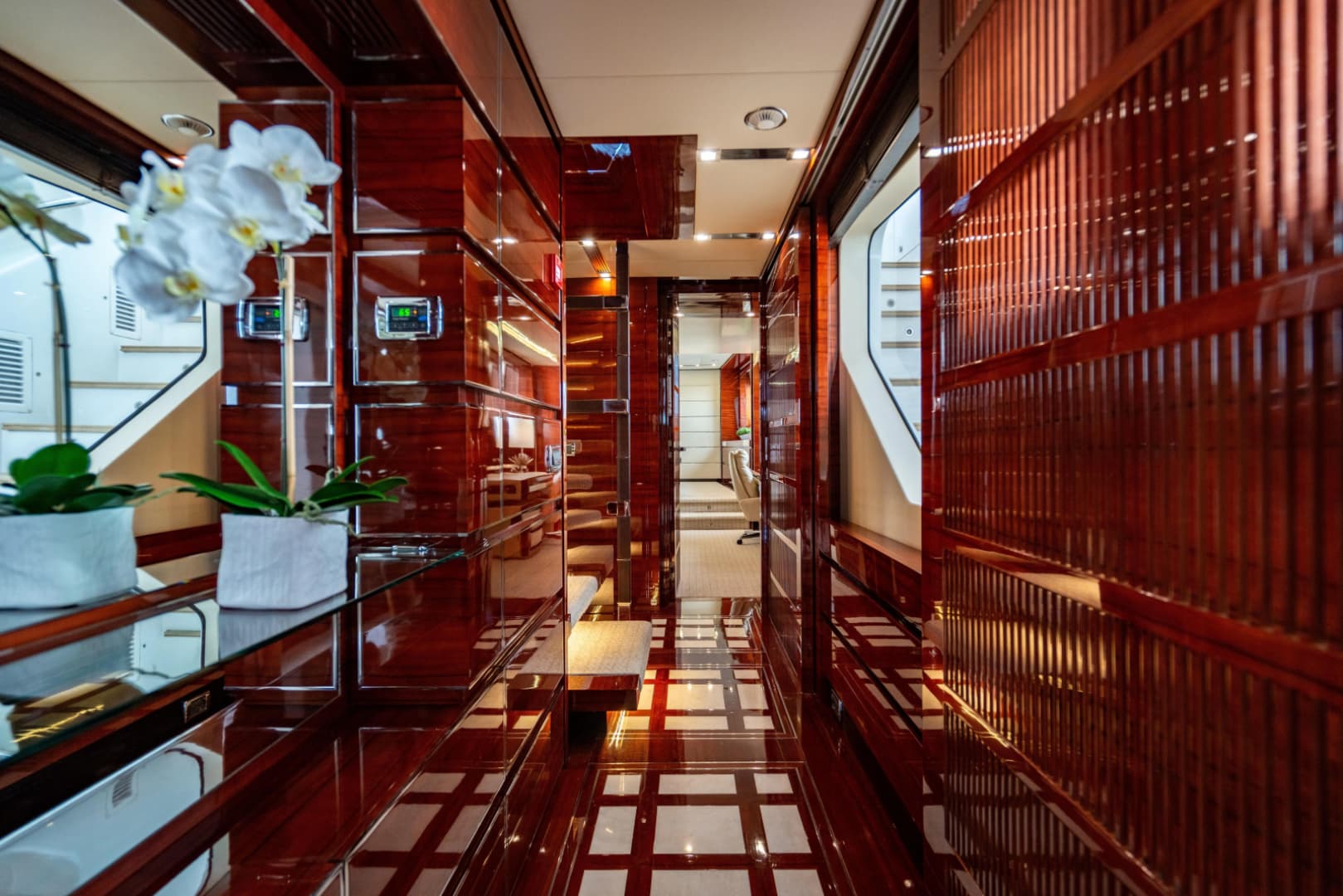 2011 Benetti Classic 121 photo 20