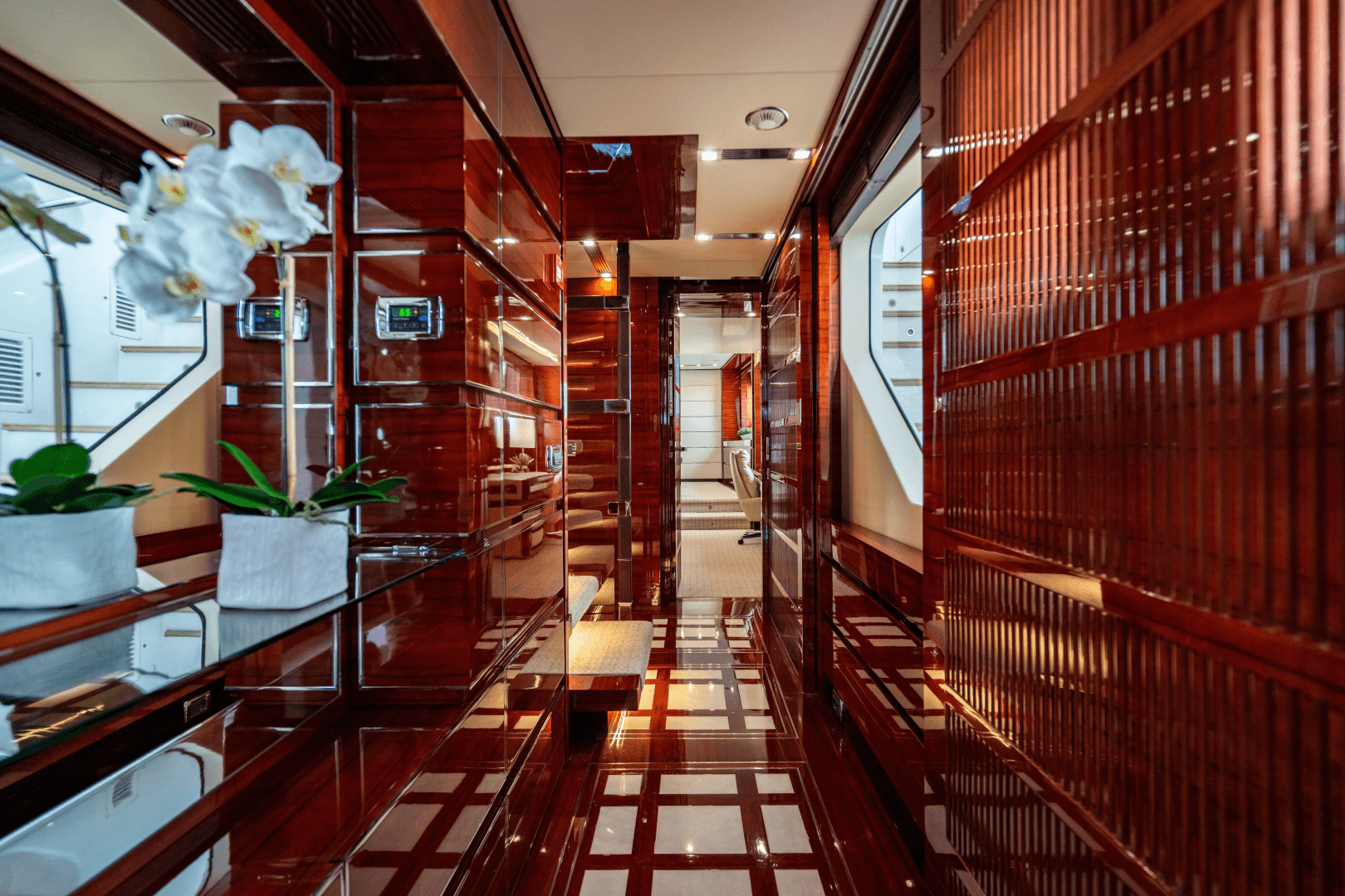 2011 Benetti Classic 121 photo 20