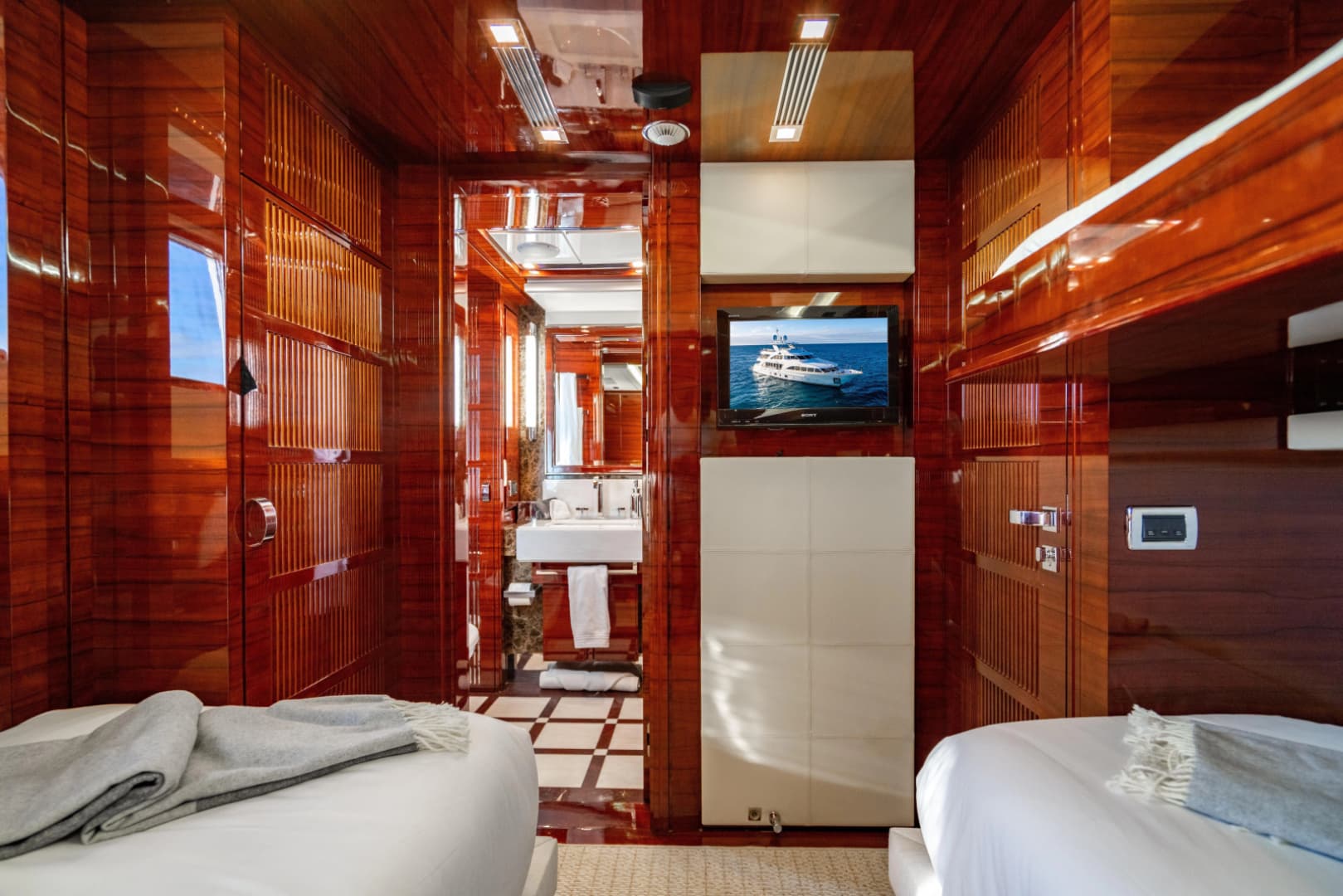 2011 Benetti Classic 121 photo 56