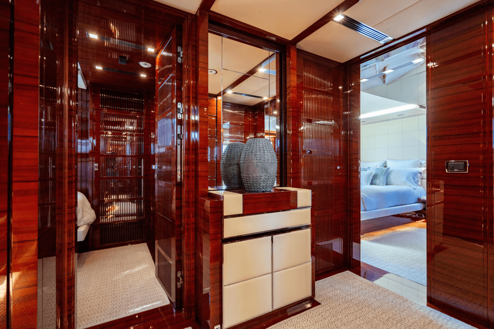 2011 Benetti Classic 121 photo 38