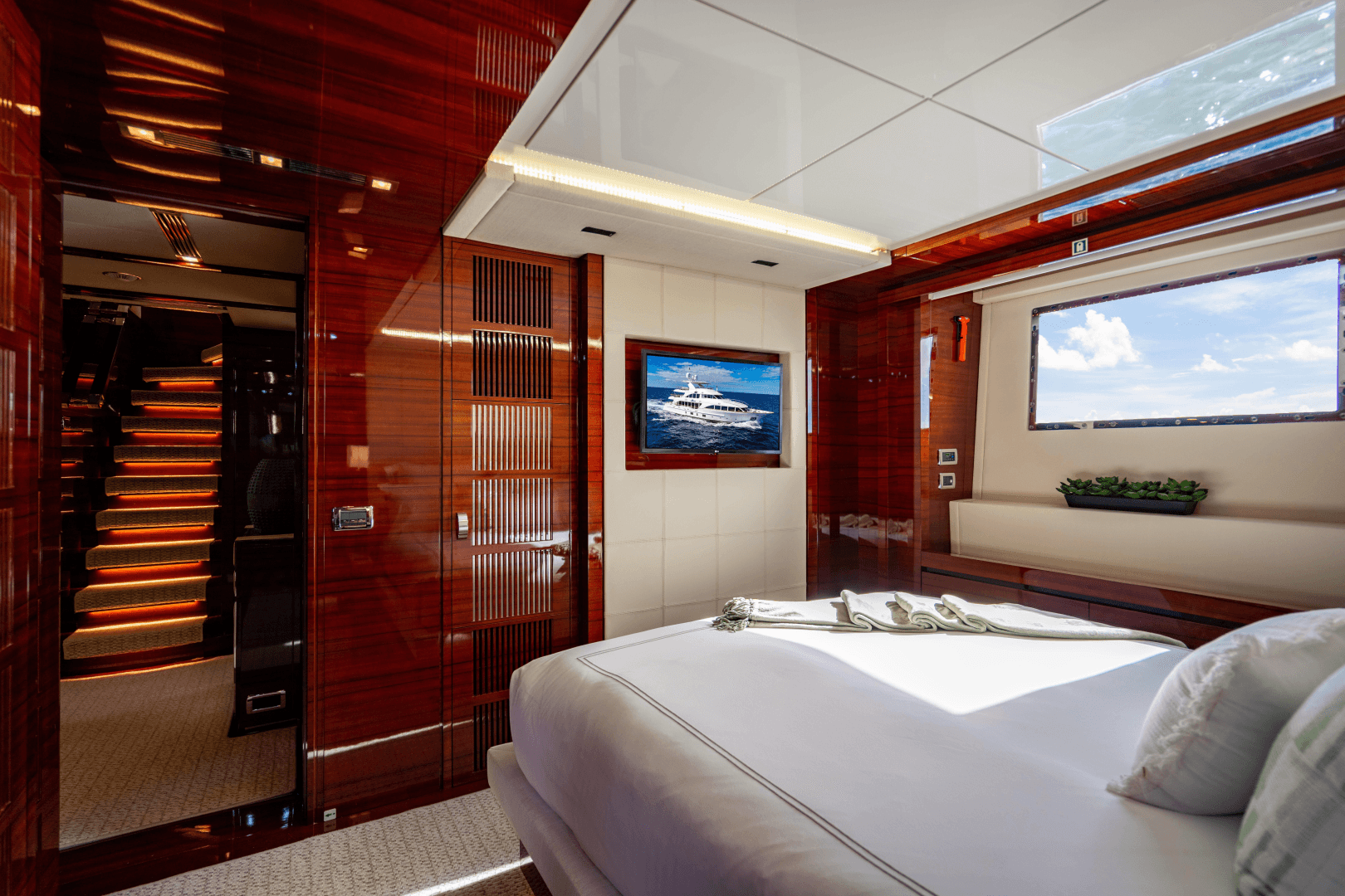 2011 Benetti Classic 121 photo 40