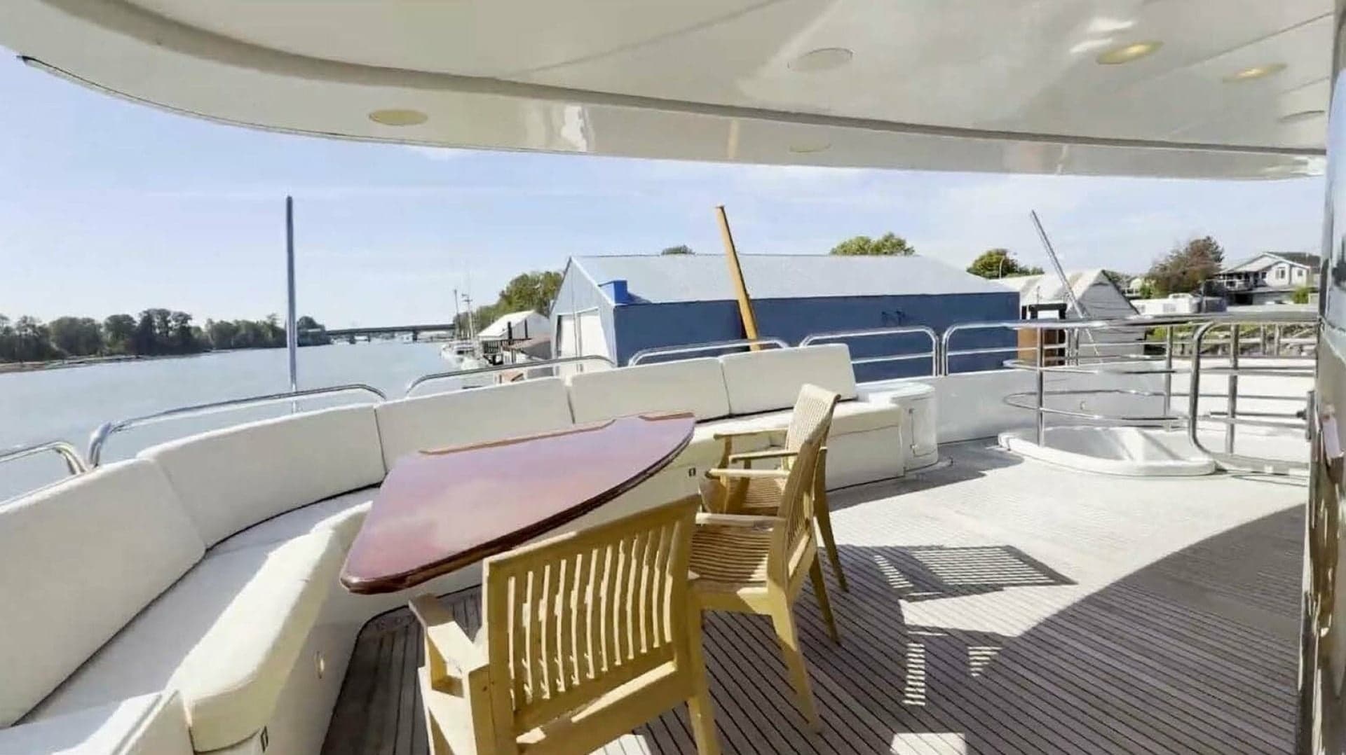 2004 Benetti 145 Vision photo 10