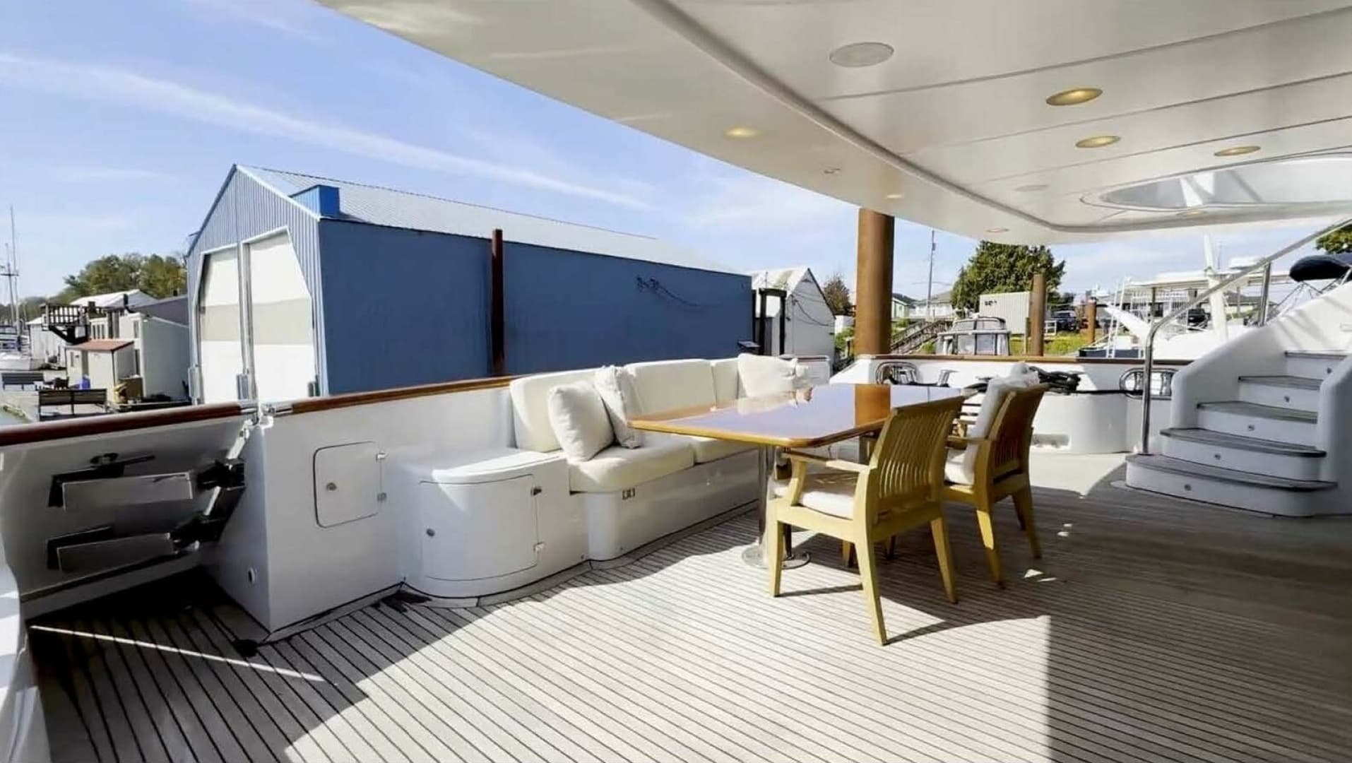 2004 Benetti 145 Vision photo 7