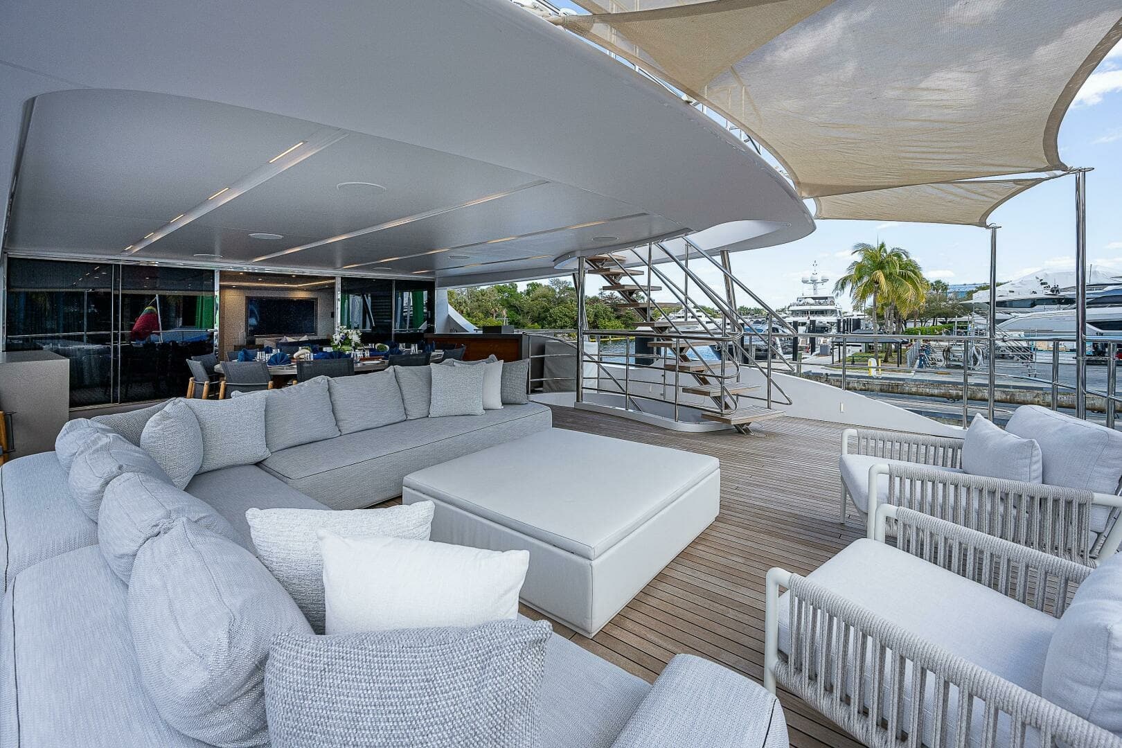 2016 Benetti 132 Classic Supreme photo 33